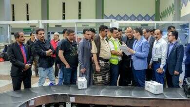 رئيس الوزراء يجري جولة في مطار عدن ويصدر عدة توجيهات لتحسين الخدمات المقدمة للمواطنين