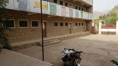 بالتزامن مع بدء العام الدراسي.. نادي المعلمين يدعو لإضراب شامل في مناطق سيطرة الحوثيين